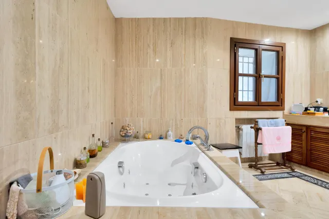 EXCEPCIONAL VILLA EN VENTA EN UN ENTORNO TROPICAL — 17