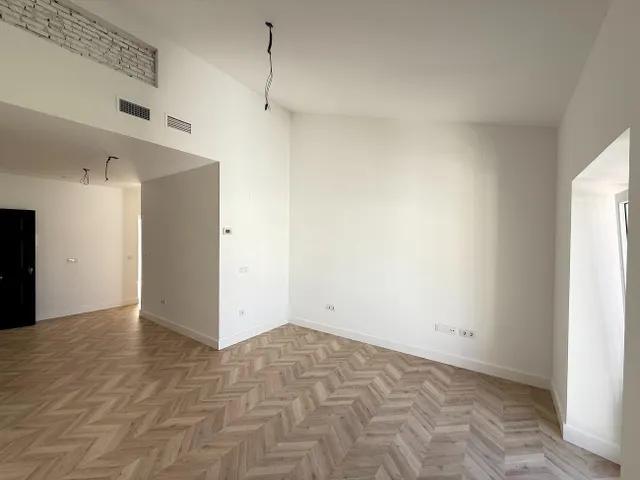 Ático de 1 dormitorio totalmente reformado — 10