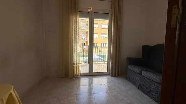 Piso en segunda planta con ascensor, de 94 m2 construidos — 12