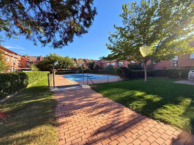 Chalet adosado de esquina en venta en rivas pueblo, rivas vaciamadrid — 32