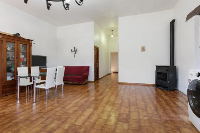 Cortijo grande más finca de 27000 metros — 11
