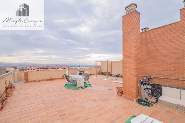 Exclusivo atico en residencial gran parque  en venta de 4 dormitorios en el barrio albayda — 42