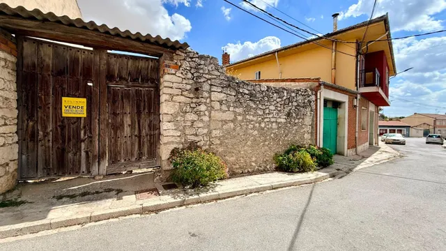 Corral Urbano en Venta en Calle Campaspero, 12, Olombrada. R - foto 4
