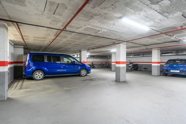 Parking 11m² en alquiler - Eixample — 6