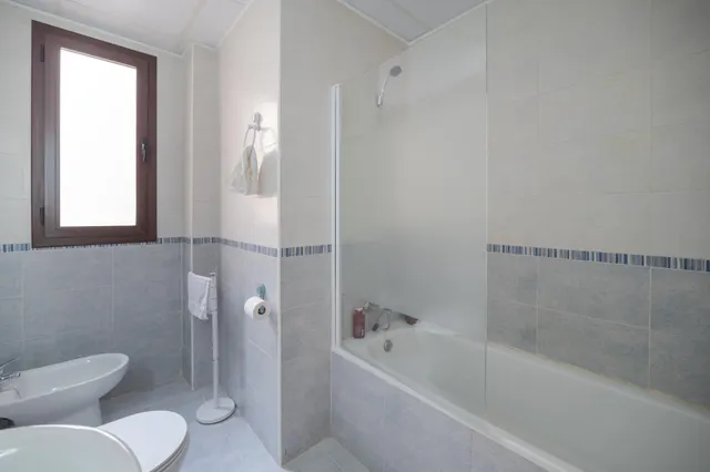 Espectacular piso de 3 dormitorios y 2 baños más cochera y trastero en el centro de Churriana de la Vega!!!!!!!!!!!!!!!!!!!!!!! — 20