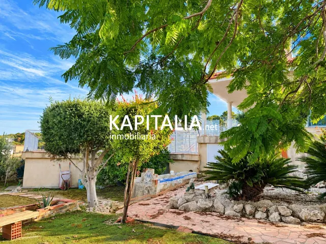 Chalet en VENTA en San Cristóbal, Alberic, con piscina privada cubierta, jardín y parcela de más de 1.000 m2 — 9