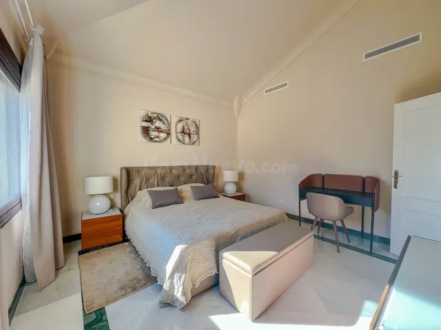 Villa 5 habitaciones 650m² en alquiler - Centro - foto 3