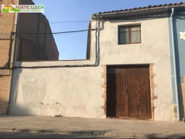 PARCELA URBANA EN IVARS D'URGELL.