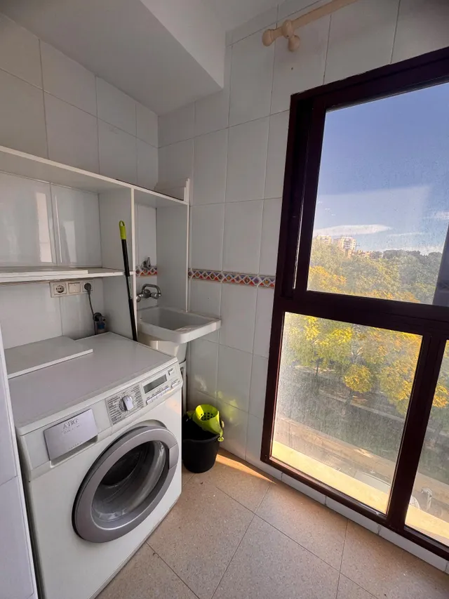 VIVIENDA DE ALQUILER PLAZA LA VIÑA !!!! — 7