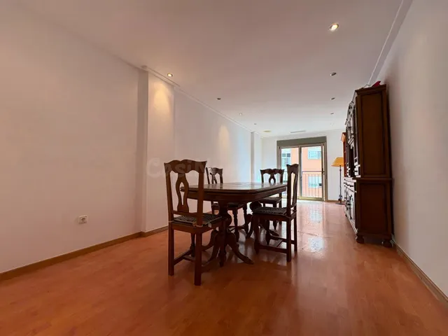 Piso de 3 Dormitorios y 2 Baños junto al Corte Inglés, Elche - foto 4