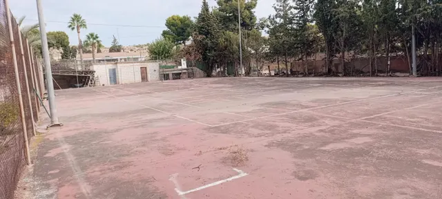 Dos casas en  una  peña las aguilas -Elche — 33