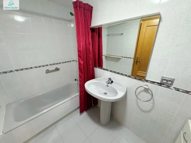 APARTAMENTO SOLEADO CON DOS TERRAZAS Y PISCINA EN PLAYA DE MUCHAVISTA — 36
