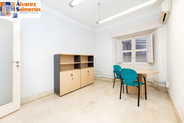 Gran vivienda en Plaza Los Campos - 7 habitaciones — 26