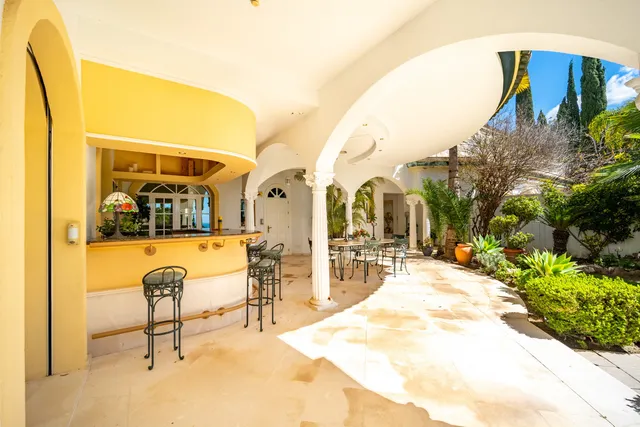 Chalet 14 habitaciones 2100m² en venta - Marbella — 10