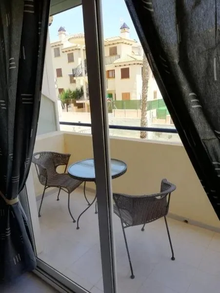 Estudio en La Mata, piscina comunitaria, en Torrevieja — 6
