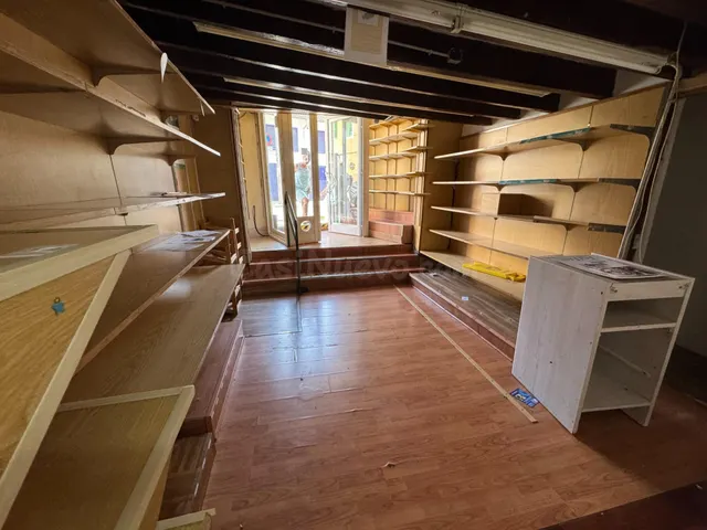 OPORTUNIDAD!!!!! LOCAL 25 M2 SANTA CATALINA