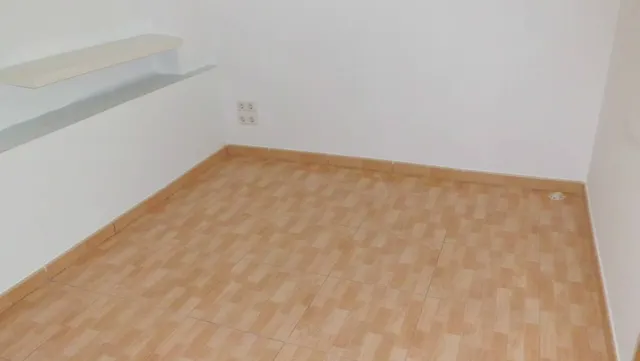 LOCAL COMERCIAL CALLE PREFERENTE — 13