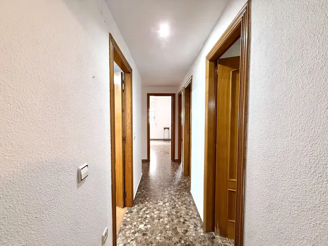 Piso de 4 habitaciones en alquiler en Torrent — 29