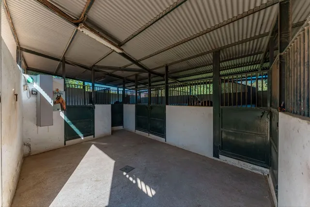 Finca rústica 2 habitaciones 166m² en venta - South of spain — 28