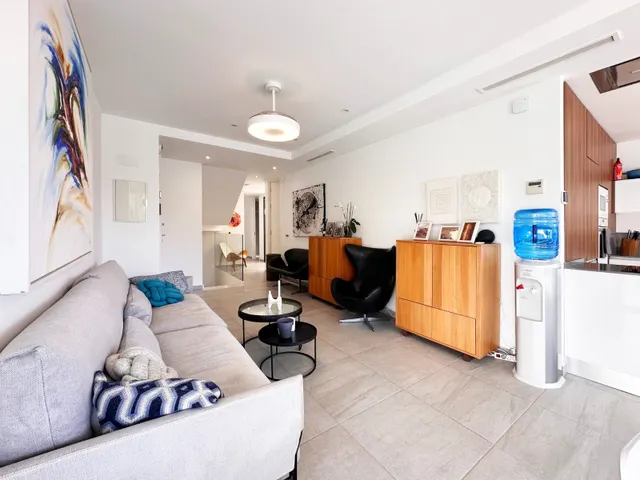 Villa 5 habitaciones 210m² en venta - Pueblo — 17