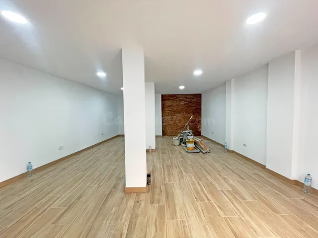 Local Comercial en Venta en Sant Pere - foto 5