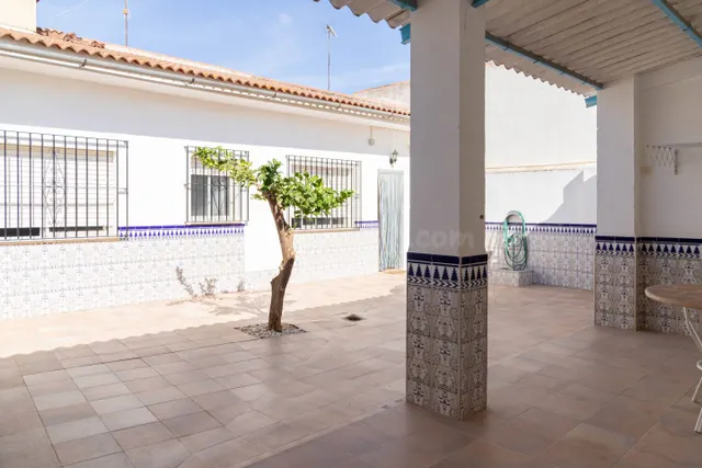 Casa en planta baja con patio — 3