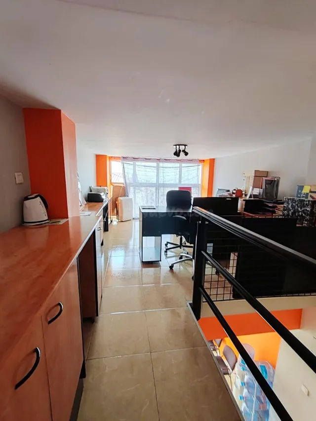 Local comercial con posibilidad cambio de uso. - foto 4