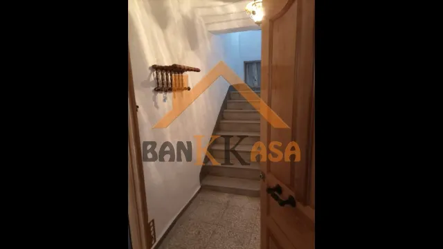SE VENDE CASA CON LOCAL ABAJO EN FIÑANA ZONA CENTRO — 21