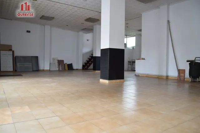 AMPLIO LOCAL COMERCIAL EN VISTA HERMOSA — 5