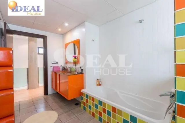 Ref.: A8488G7. Increible chalet de lujo y diseño, parcela 1500 m2,  piscina propia, pista de padel. — 34