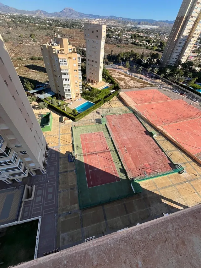 Moderno Piso en Alquiler a Pasos de Playa Muchavista, El Cam - foto 2
