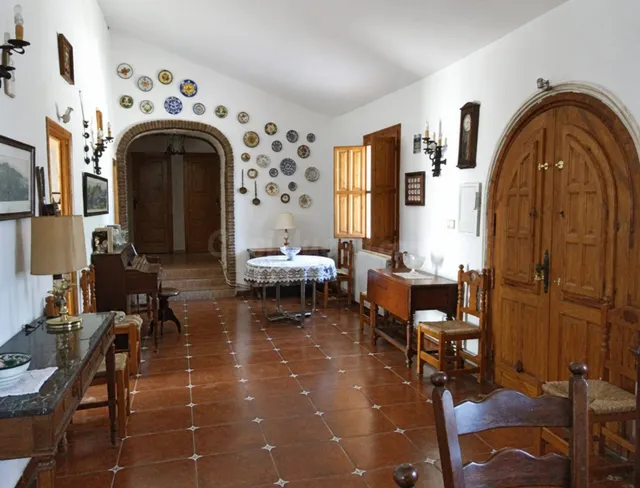 VENTA FINCA RÚSTICA CON TERRENO, PISCINA, BARBACOA - LA MAGD - foto 4