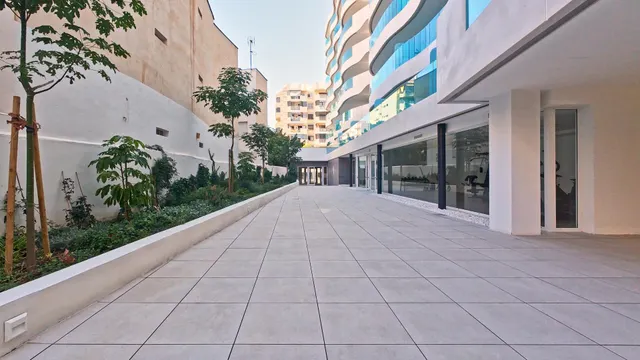 Apartamento  de 2 dormitorios y 2 baños , a estrenar en  pleno centro de Fuengirola. — 36