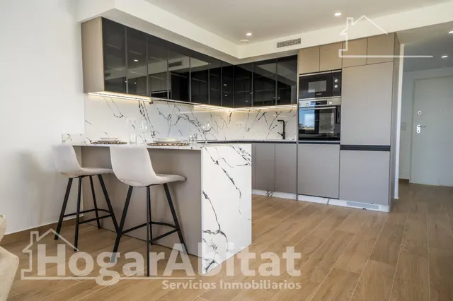 PRECIOSO ADOSADO A ESTRENAR CON PISCINA PRIVADA Y TERRAZA — 18