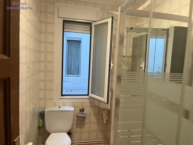 Piso de tres habitaciones en pleno centro peatonal — 23