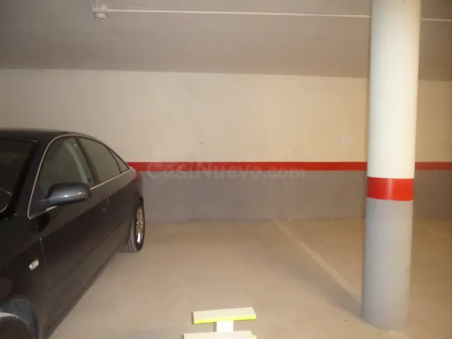 Se venden 8 plaza de garaje en calle Campo ideal como invers - foto 3