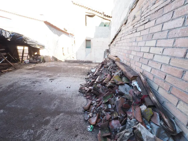 SE VENDE CASA INDEPENDIENTE EN SANT QUINTI DE MEDIONA - foto 3
