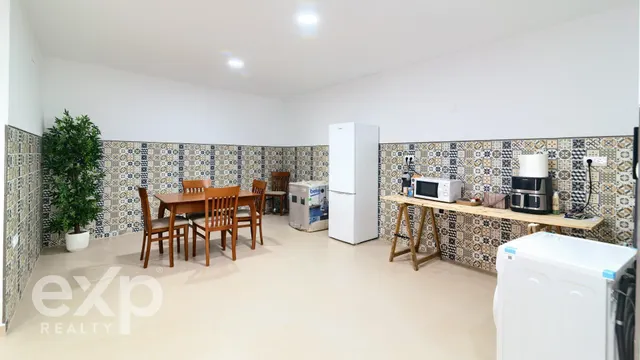 CASA EN ALGEMESI — 37