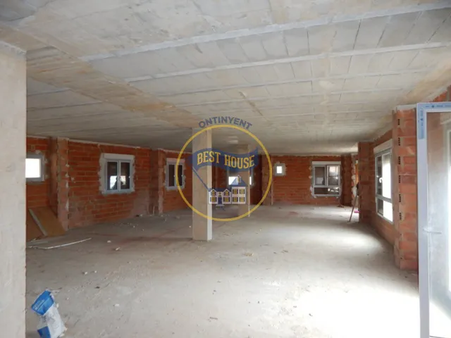 EDIFICIO CUATRO PLANTAS A LA VENTA EN AGULLENT!!! — 2