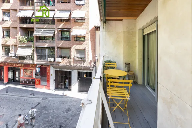 ✨ EXCLUSIVA VIVIENDA REFORMADA EN PLAZA MARIANA PINEDA — 14