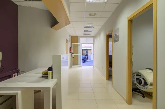UN ESPACIO PREPARADO PARA TU PRÓXIMO NEGOCIO — 9