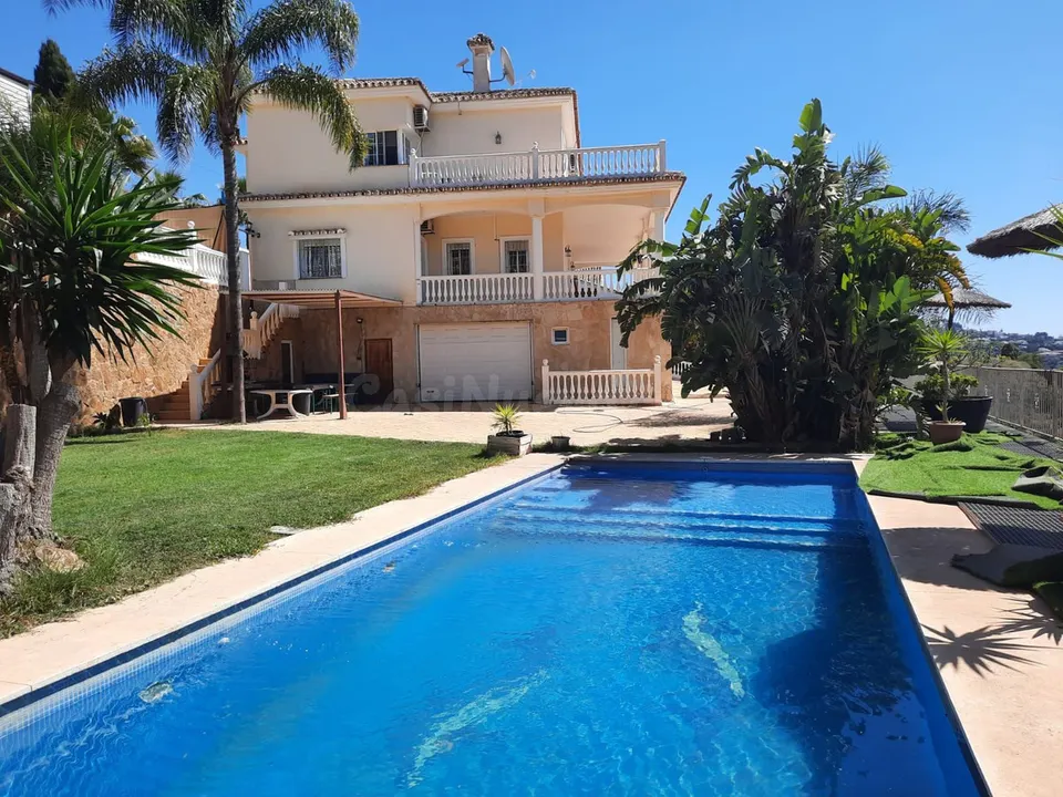Chalet 5 habitaciones 601m² en venta - Riviera del sol
