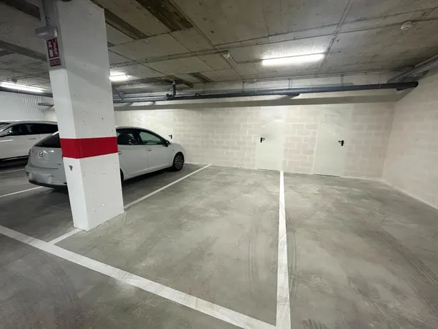 Piso 2 habitaciones 66m² en alquiler - López de Gomara — 33