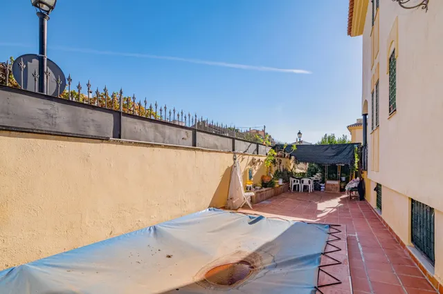 Casa independiente — 48
