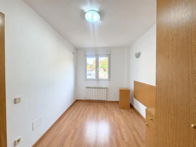 Piso en planta baja de primera transmisión, luminoso y con 3 habitaciones — 7