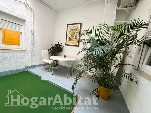 ¡UBICACIÓN IDEAL! BAJO ACOGEDOR Y LUMINOSO CON TERRAZA Y TRASTERO — 11
