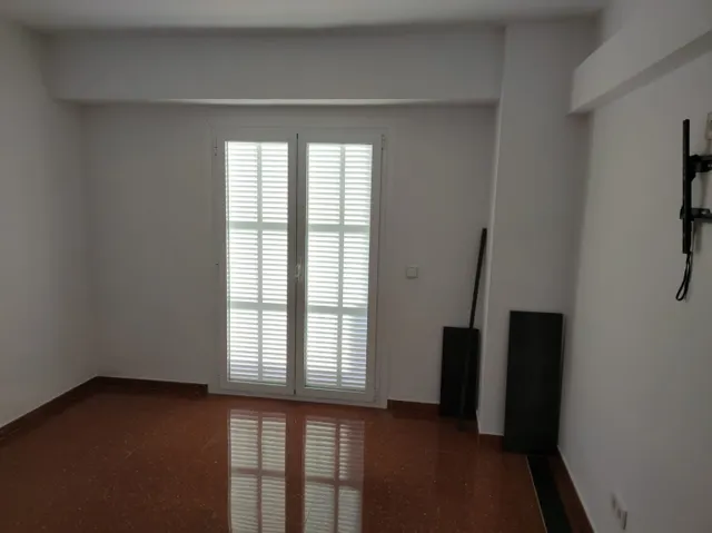 Piso grande reformado en Avenidas — 11