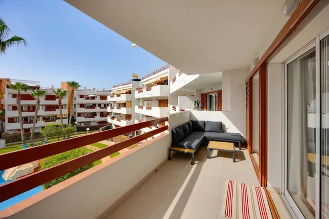 Apartamento 2 habitaciones 82m² en venta - Punta Prima - foto 3
