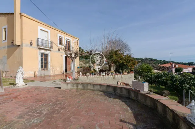 Masía en venta con vistas al mar en Mataró - Costa Barcelona. — 26