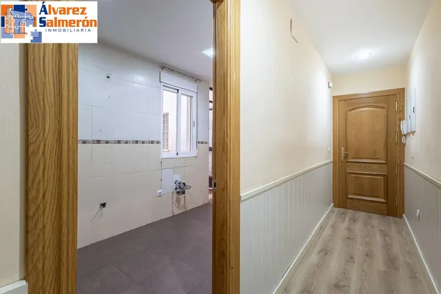 Piso con garaje, trastero y excelente ubicación en Huétor Vega — 16